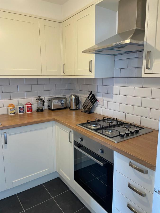 Light And Airy 1 Bedroom Flat 700M From The Beach Bournemouth Kültér fotó