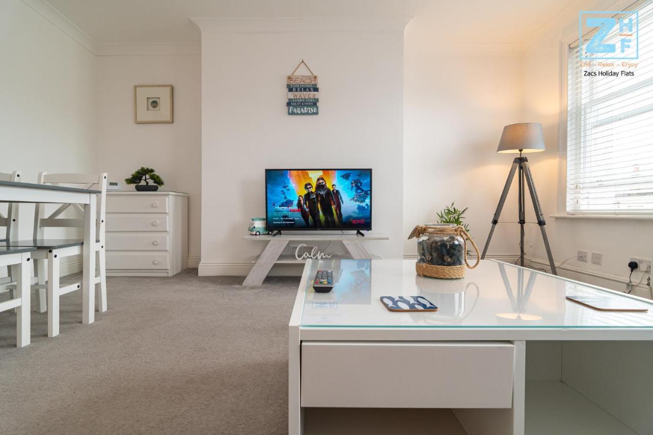 Light And Airy 1 Bedroom Flat 700M From The Beach Bournemouth Kültér fotó