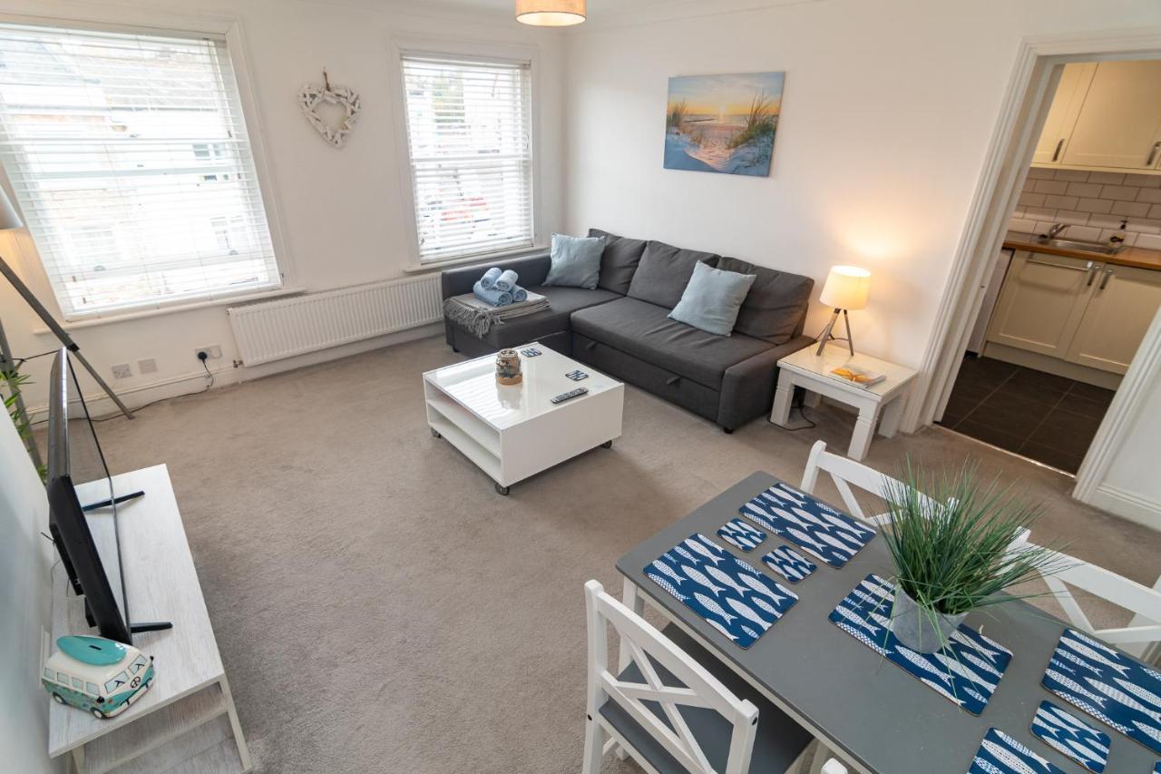 Light And Airy 1 Bedroom Flat 700M From The Beach Bournemouth Kültér fotó